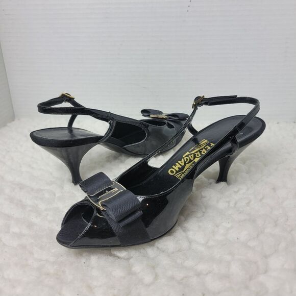 Salvatore Ferragamo Women's Slingback Sandals Sz 7.5 AA Patent Leather Peep Toe - Picture 5 of 9